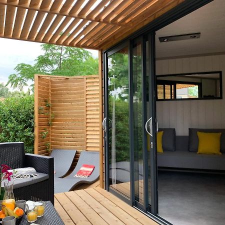 Village Club Domaine De L'Espagnac 아그 외부 사진