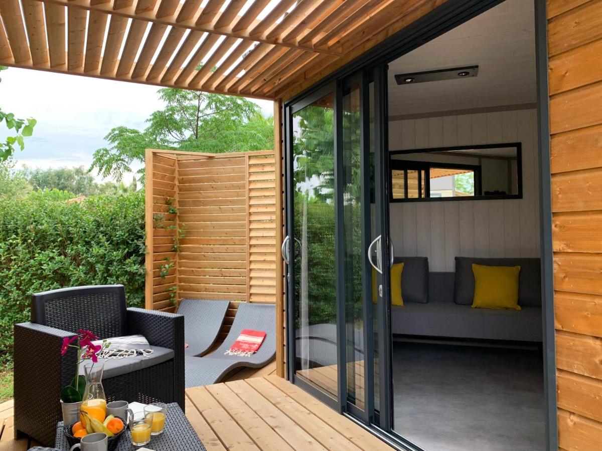 Village Club Domaine De L'Espagnac 아그 외부 사진