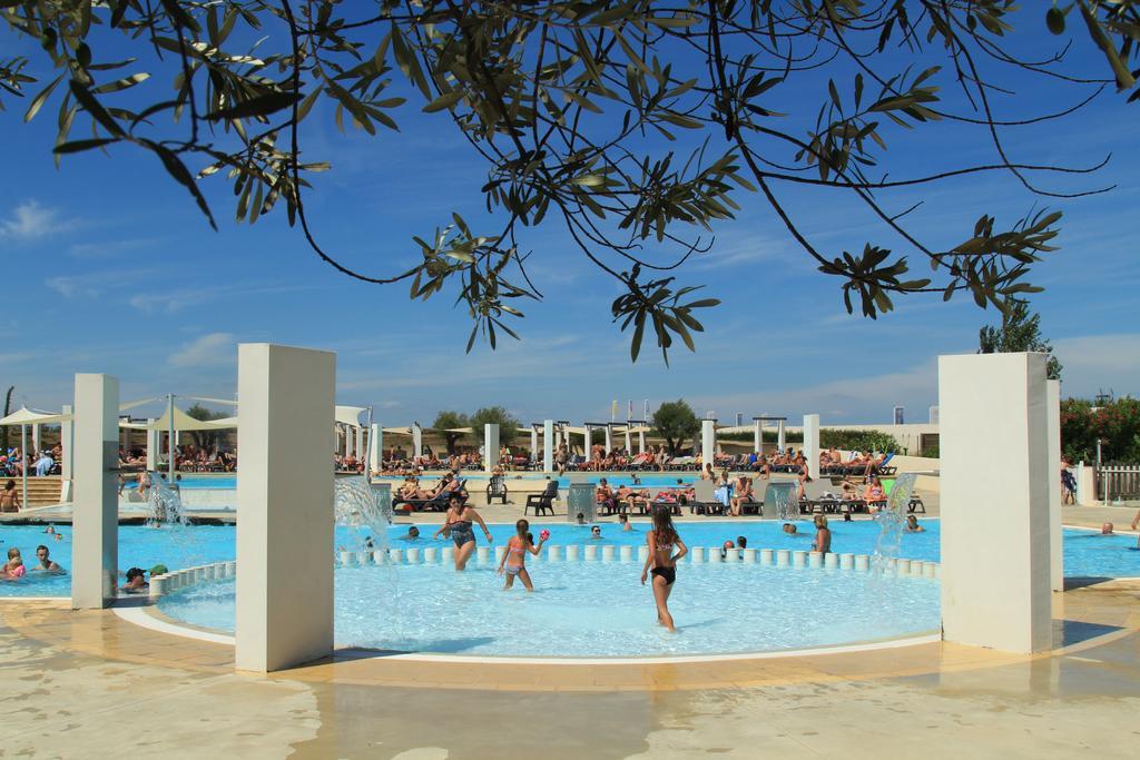 Village Club Domaine De L'Espagnac 아그 외부 사진