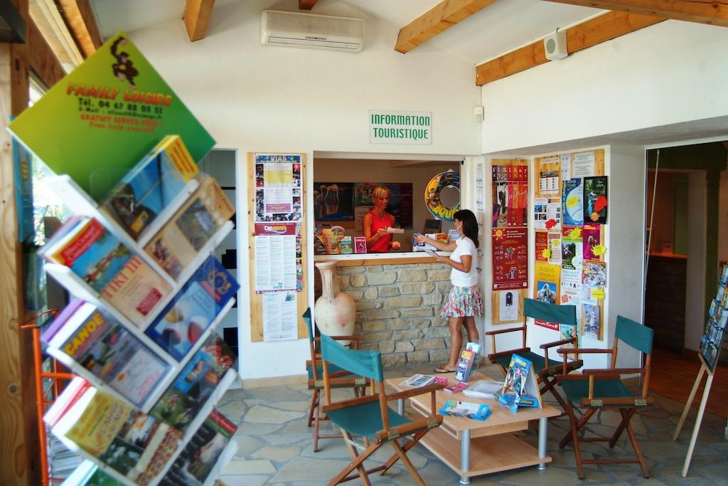 Village Club Domaine De L'Espagnac 아그 외부 사진