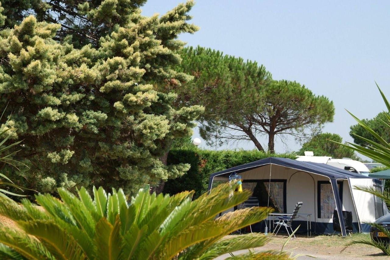 Village Club Domaine De L'Espagnac 아그 외부 사진